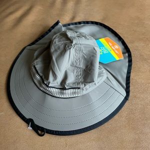 Sunday Afternoons Kids Play/Sun Hat Size Small Brand New